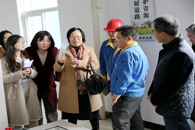 2019年3月8日，，，时任浙江省水利厅水资源治理处副调研员沈仁英莅临NG电子游戏调研指导