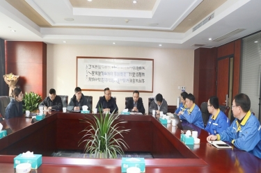 平湖市副市长管立松一行莅临NG电子游戏纸业慰问高端人才